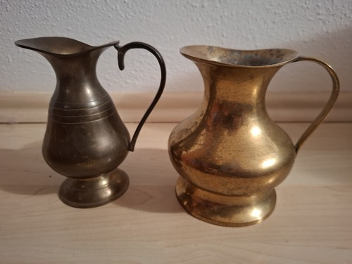 Zwei messing kännchen - messing, höhe