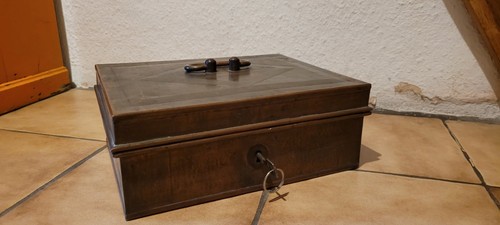 Alte geldkasette kupfer - alte,